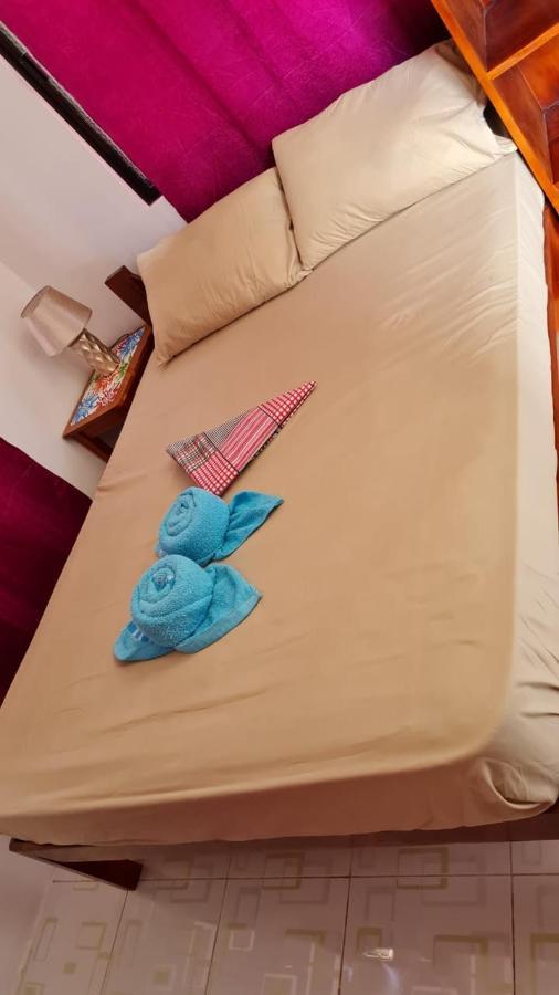 Babas Guesthouse Moalboal Bagian luar foto