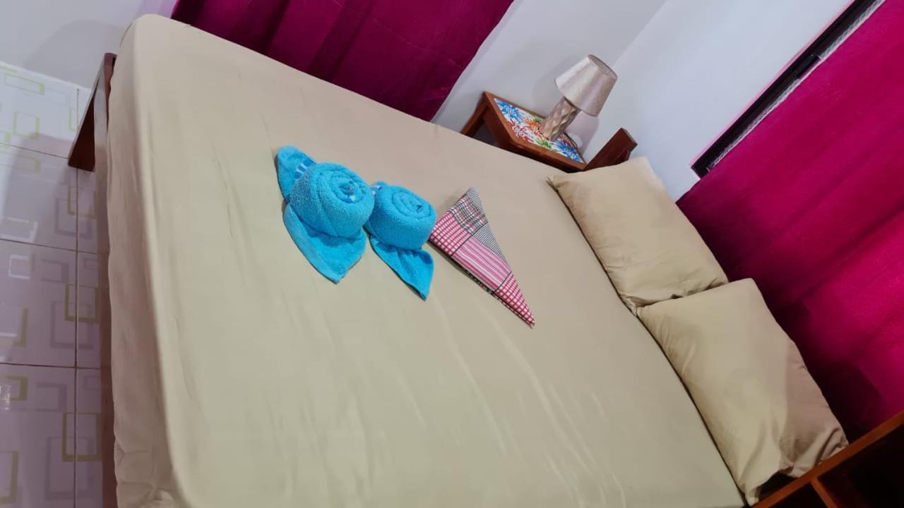 Babas Guesthouse Moalboal Bagian luar foto